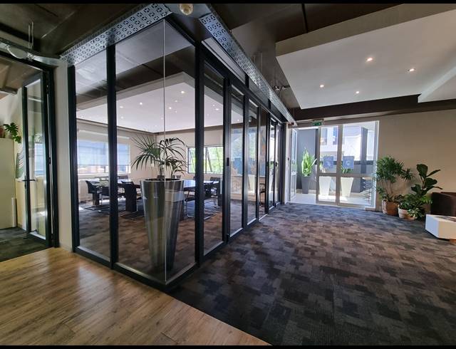 450M² OFFICE TO LET IN CENTURY CITY